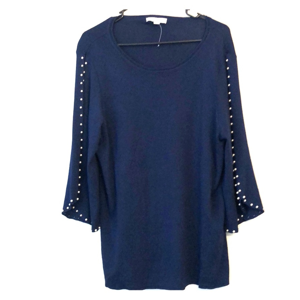 New with tags dark blue beaded pearl top. 2x 🎈